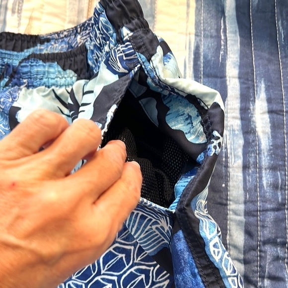 ⭐️Caribbean Swimwear,XL,Floral in Blues, Excellent condition, Size XL - Picture 6 of 9